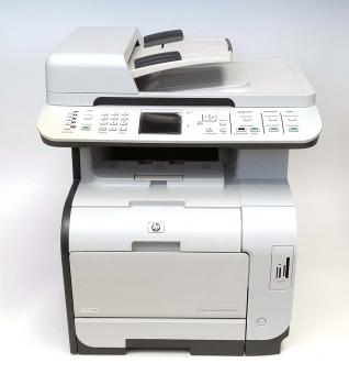 HP Color LaserJet CM2320fxi Farb-Multifunktionssysytem gebraucht, erst 35.000 gedr. Seiten