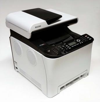 RICOH SP C252SF Farblaser-Multifunktionsgerät gebraucht, erst 18.000 gedr. Seiten